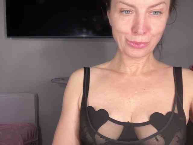 RachellHot webcam