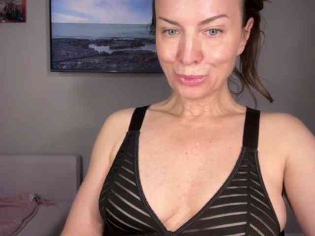 RachellHot webcam