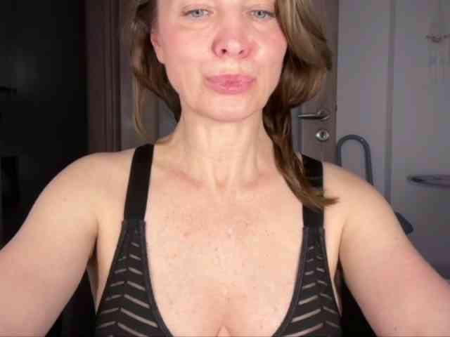 RachellHot webcam