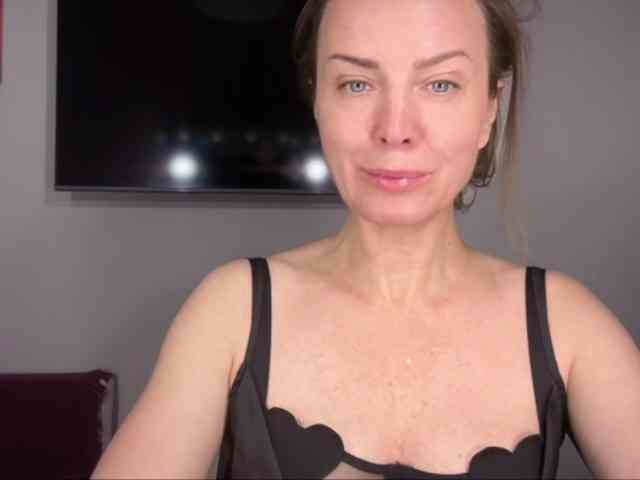 RachellHot webcam