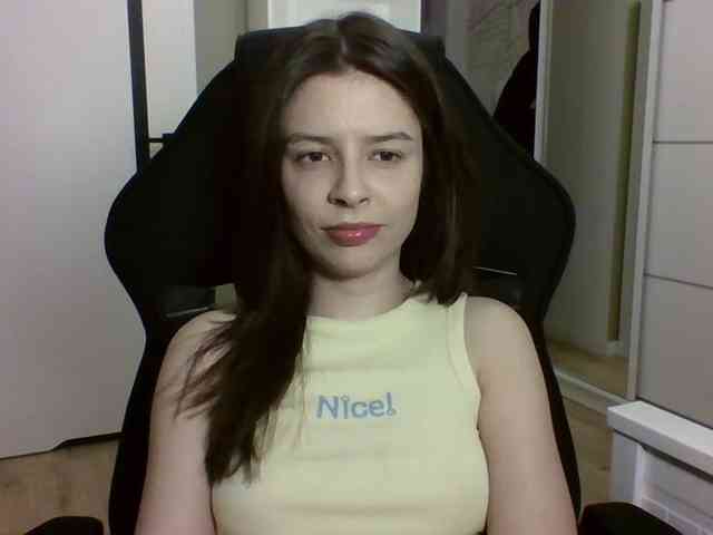 LariceHoney webcam
