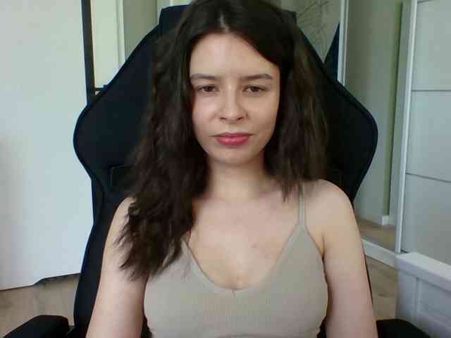LariceHoney webcam