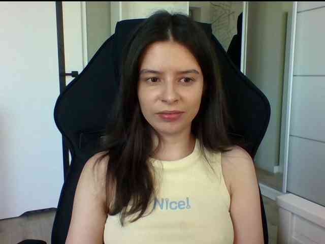 LariceHoney webcam
