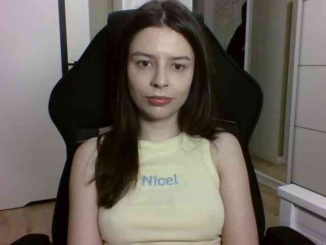 LariceHoney webcam