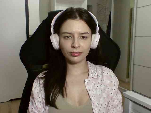 LariceHoney webcam