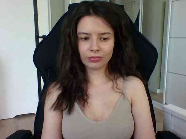 LariceHoney webcam