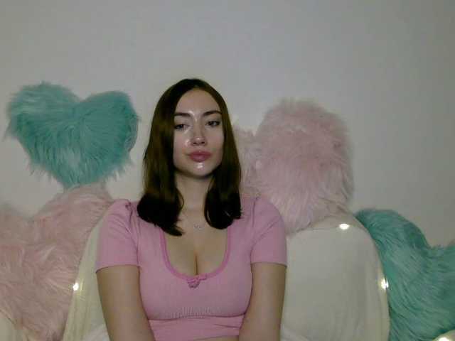 KaylaAmazing live cam on BongaCams