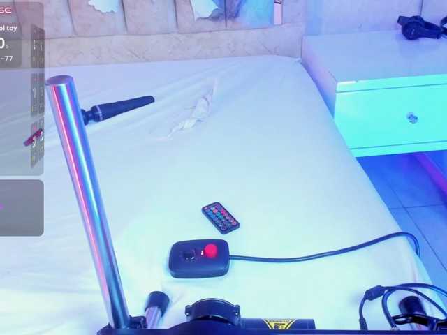 SaraRossi live cam preview