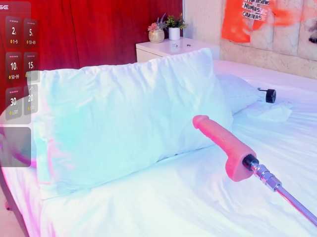 SaraRossi live cam on BongaCams