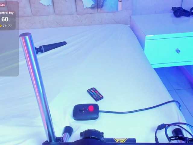 SaraRossi live cam preview