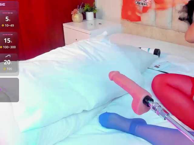 SaraRossi live cam on BongaCams
