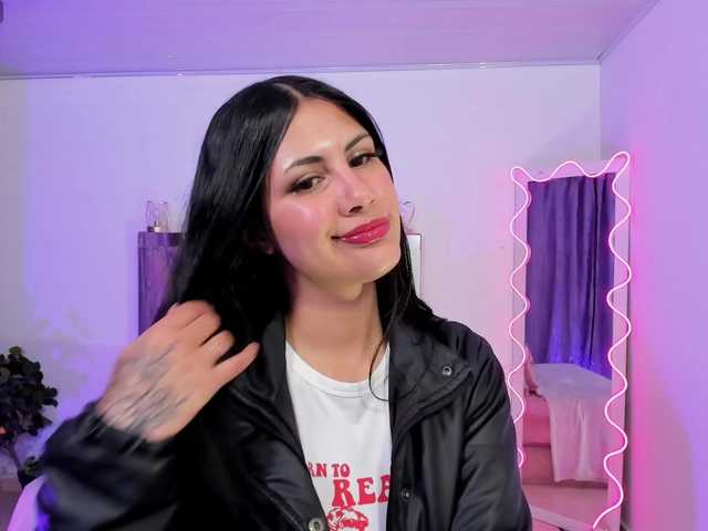 BABYVENU-TAY's BongaCams show and profile