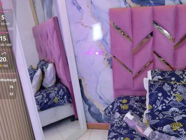 Rizantella live cam on BongaCams