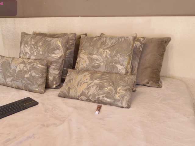 irisreid live cam on BongaCams