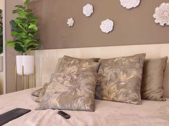 irisreid live cam on BongaCams