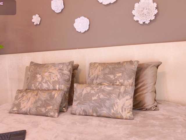irisreid live cam on BongaCams