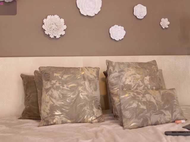 irisreid live cam on BongaCams