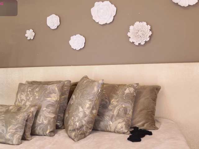 irisreid live cam on BongaCams