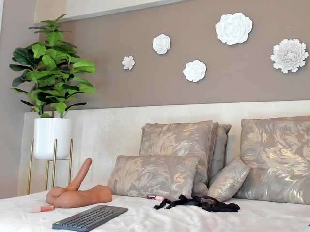 irisreid live cam on BongaCams