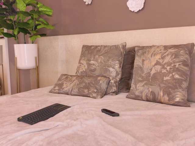 irisreid live cam on BongaCams