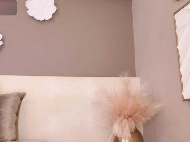 irisreid live cam on BongaCams