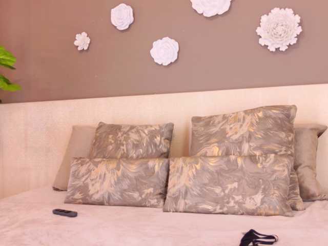 irisreid live cam on BongaCams