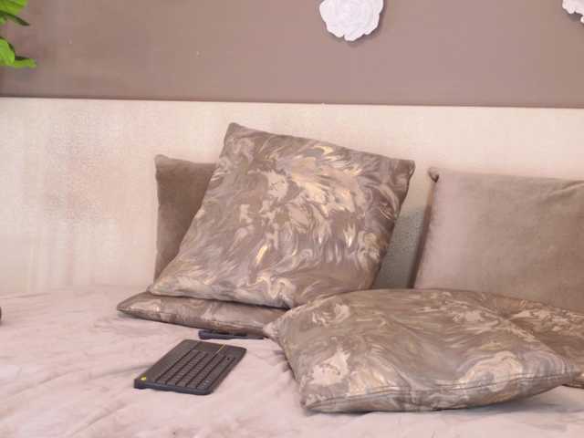 irisreid live cam on BongaCams