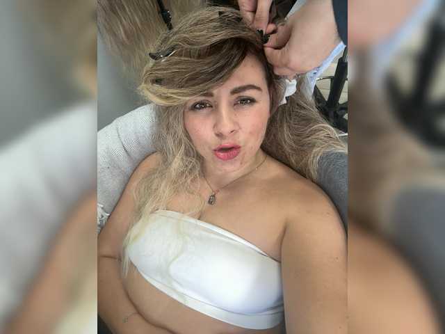 ProseccoMood's BongaCams show and profile