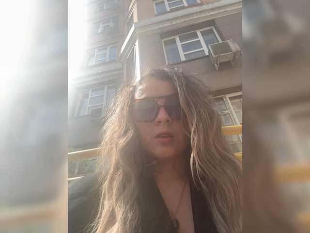 ProseccoMood's BongaCams show and profile