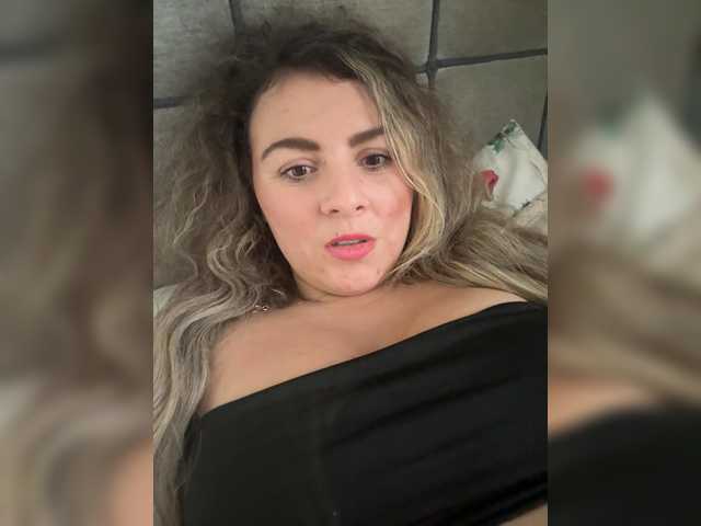 ProseccoMood's BongaCams show and profile