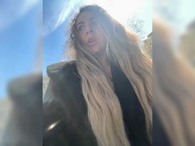 ProseccoMood's BongaCams show and profile