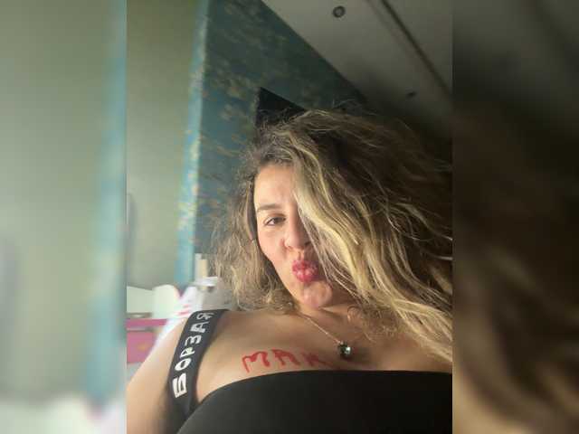 ProseccoMood's BongaCams show and profile