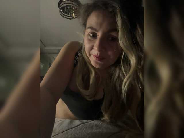 ProseccoMood's BongaCams show and profile
