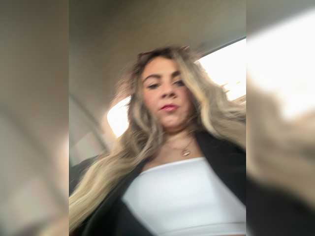 ProseccoMood's BongaCams show and profile