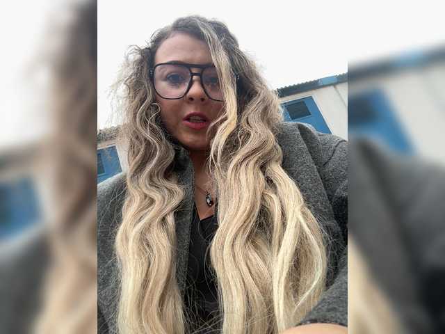 ProseccoMood's BongaCams show and profile