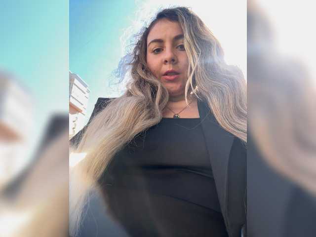 ProseccoMood's BongaCams show and profile