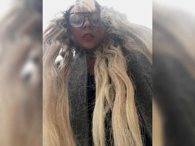 ProseccoMood's BongaCams show and profile