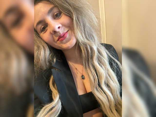 ProseccoMood's BongaCams show and profile