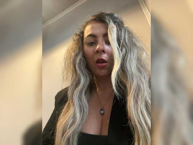 ProseccoMood's BongaCams show and profile