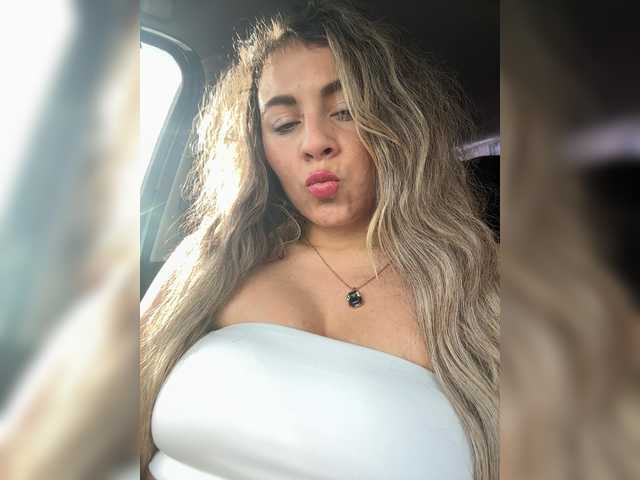 ProseccoMood's BongaCams show and profile