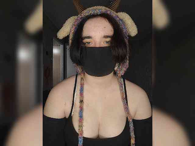 Lesya-May webcam