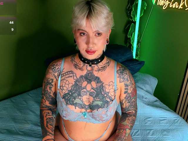 Amy-ink6969 live cam on BongaCams