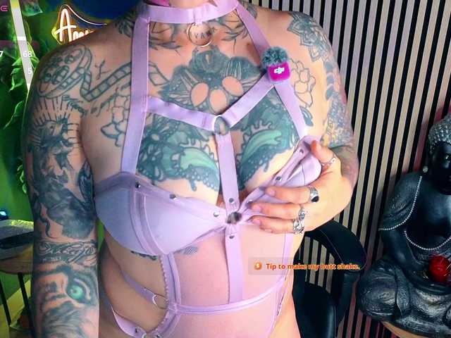 Amy-ink6969 live cam on BongaCams
