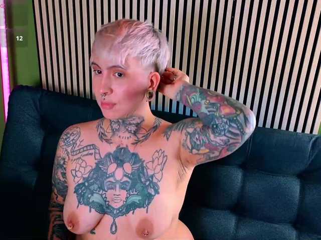 Amy-ink6969 live cam on BongaCams