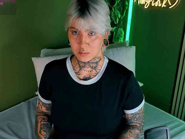 Amy-ink6969 webcam