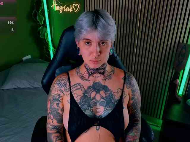 Amy-ink6969 webcam