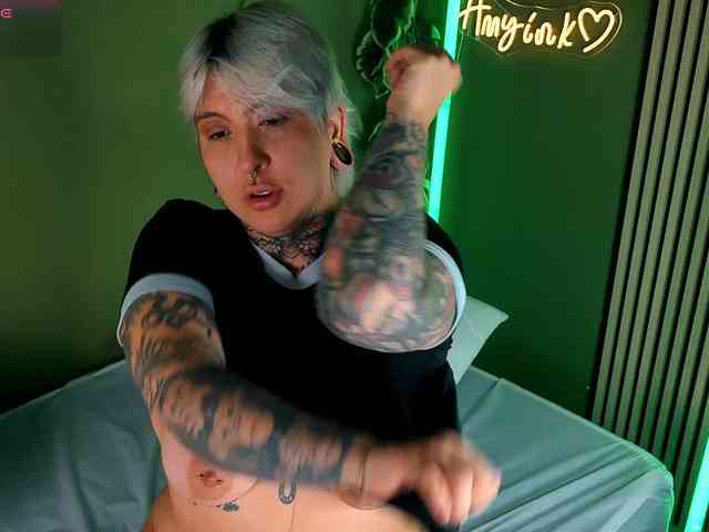 Amy-ink6969 webcam