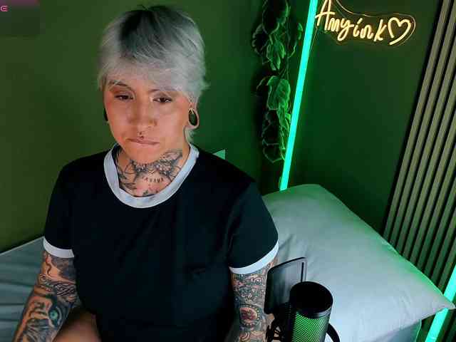 Amy-ink6969 webcam