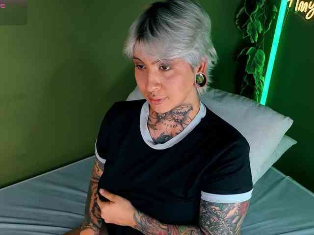 Amy-ink6969 webcam