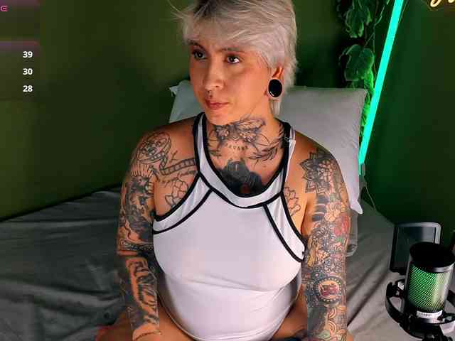 Amy-ink6969 webcam